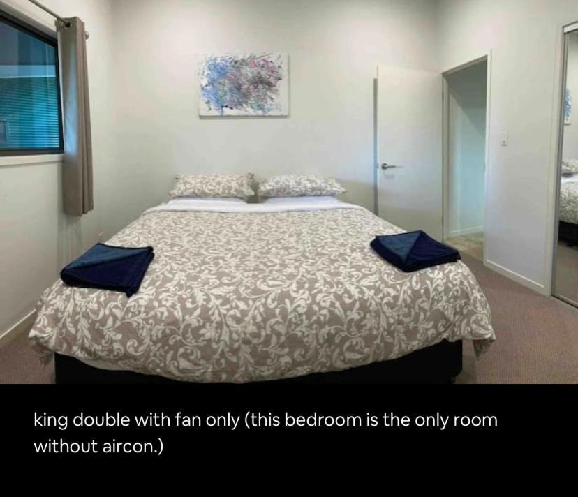Dezen Accomodation Palmview ภายนอก รูปภาพ